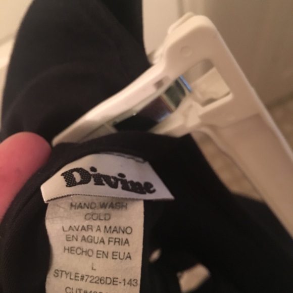 Black maxi skirt with star embellishments - Picture 6 of 6